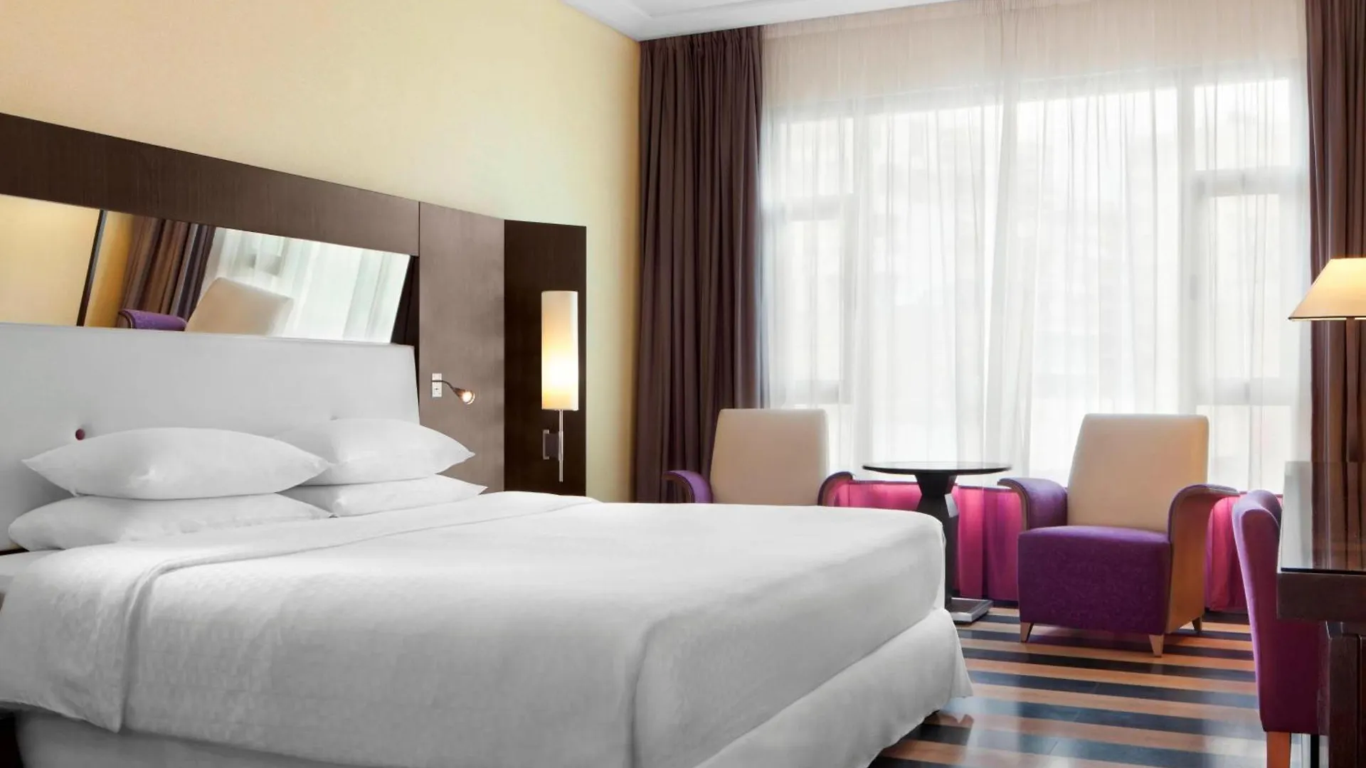 Four Points By Sheraton Le Verdun contacts